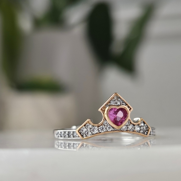 Official Disney Princess Aurora Crown Adjustable Ring, Charmed Aroma - Picture 3 of 8